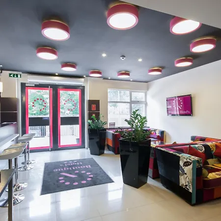 Aparthotel Boutique Hotel's