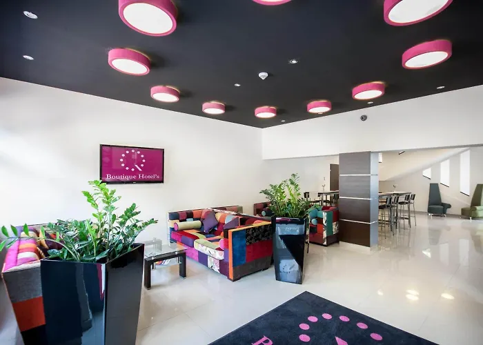 Aparthotel Boutique Hotel's 3*